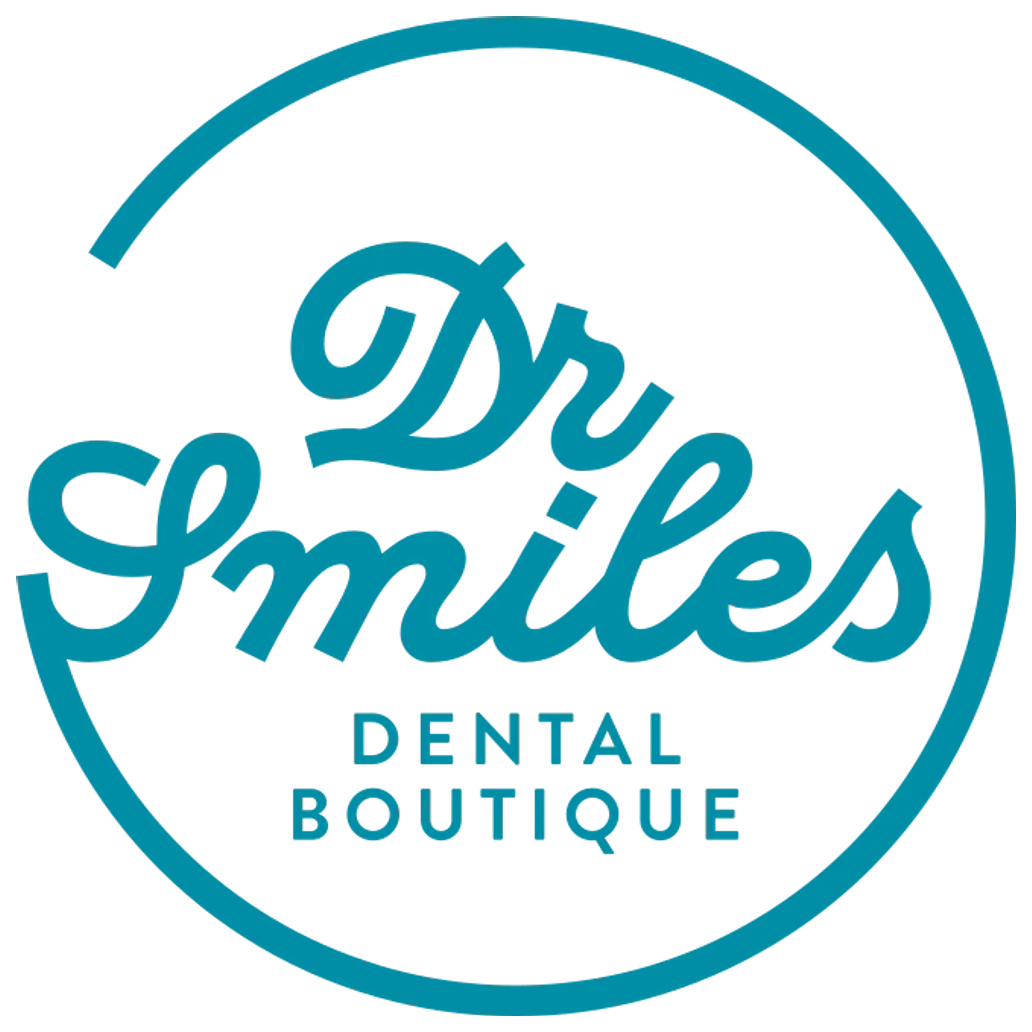 Dr. Smiles Dental Boutique loqosu